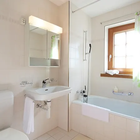 ハウス トゥスコロ ツェルマット